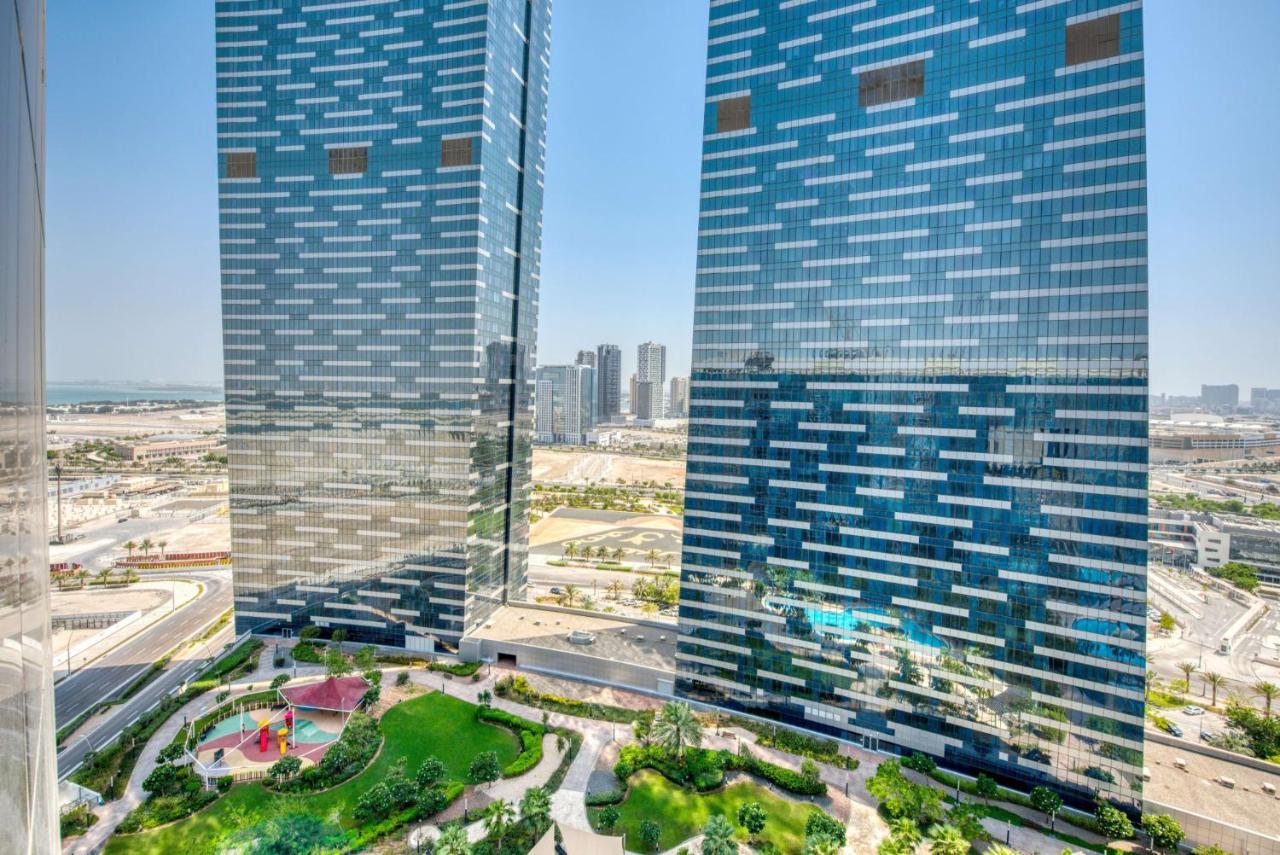 Capital Living On Reem - The Arc Towers & The Gate Lägenhet Abu Dhabi Exteriör bild